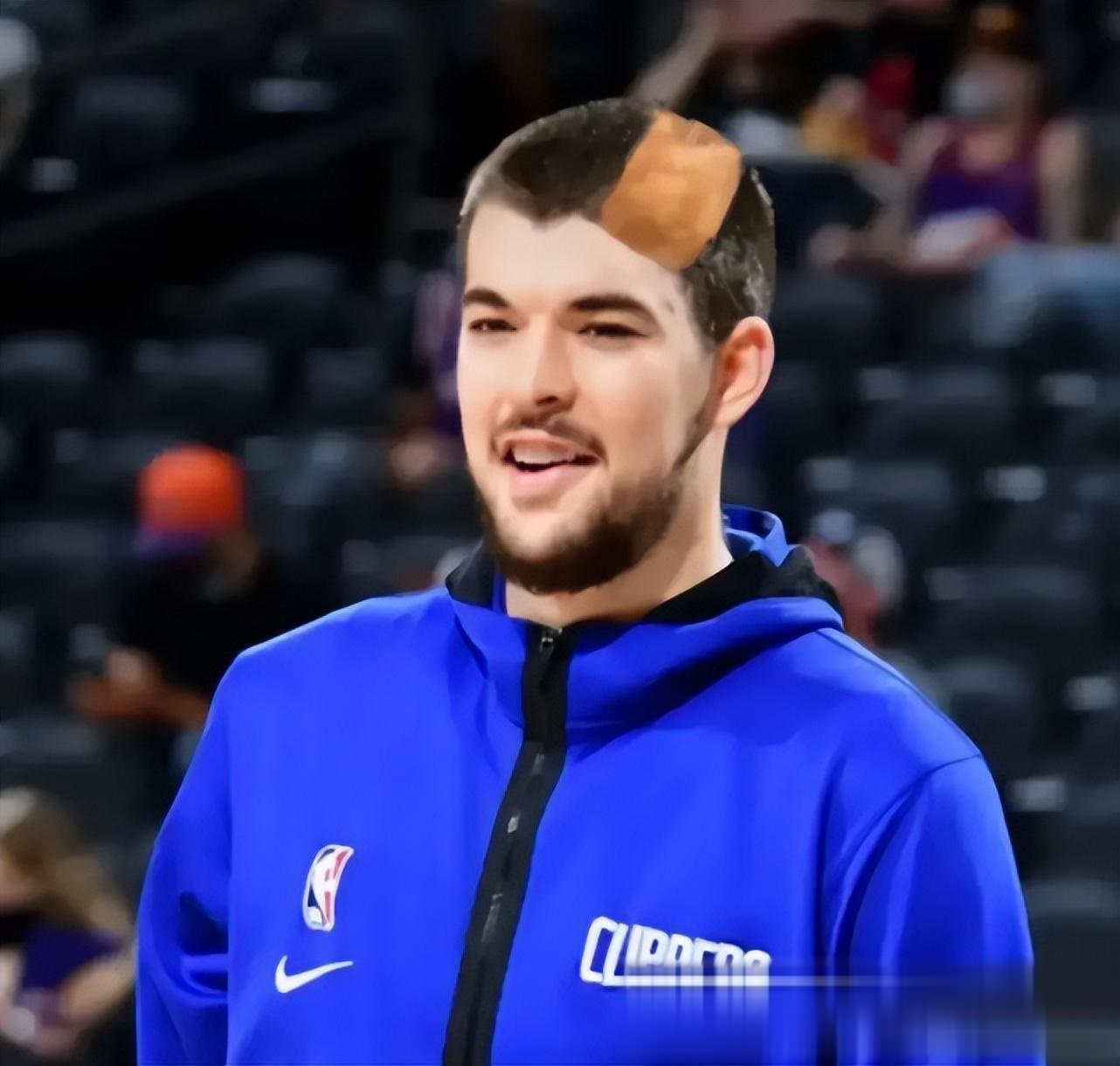 哈登在RNG比赛中表现优异，比赛局势复杂引发热议！